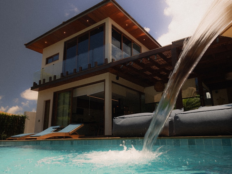 Villa com Piscina e Espaço Gourmet